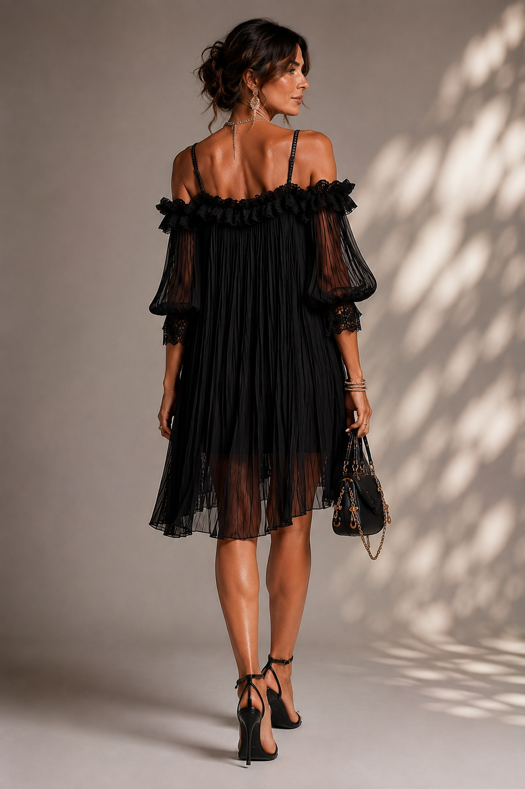 Lorena | Minivestito Nero con Spalle Scoperte