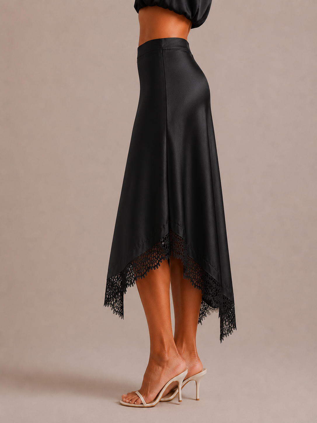 Martina | Gonna midi asimmetrica in raso con pizzo