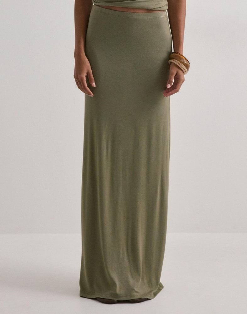 Claudia | Gonna Maxi