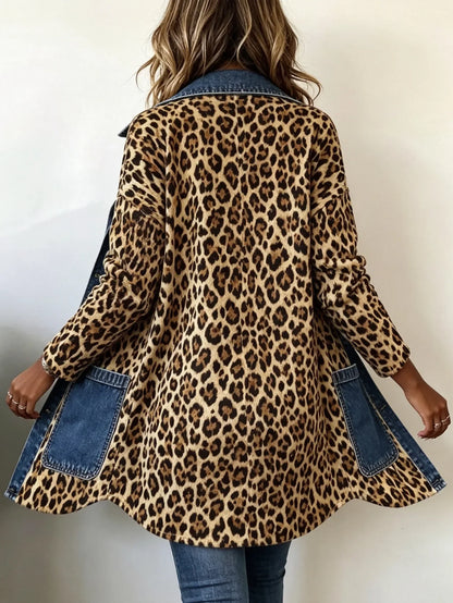 Nives | Giacca Lunga Leopardata con Dettagli a Contrasto